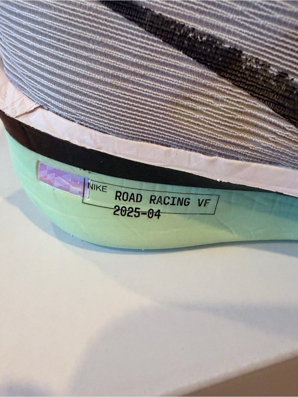 Nike Women’s ZoomX Next% Vaporfly 4 - Picture 5 of 7